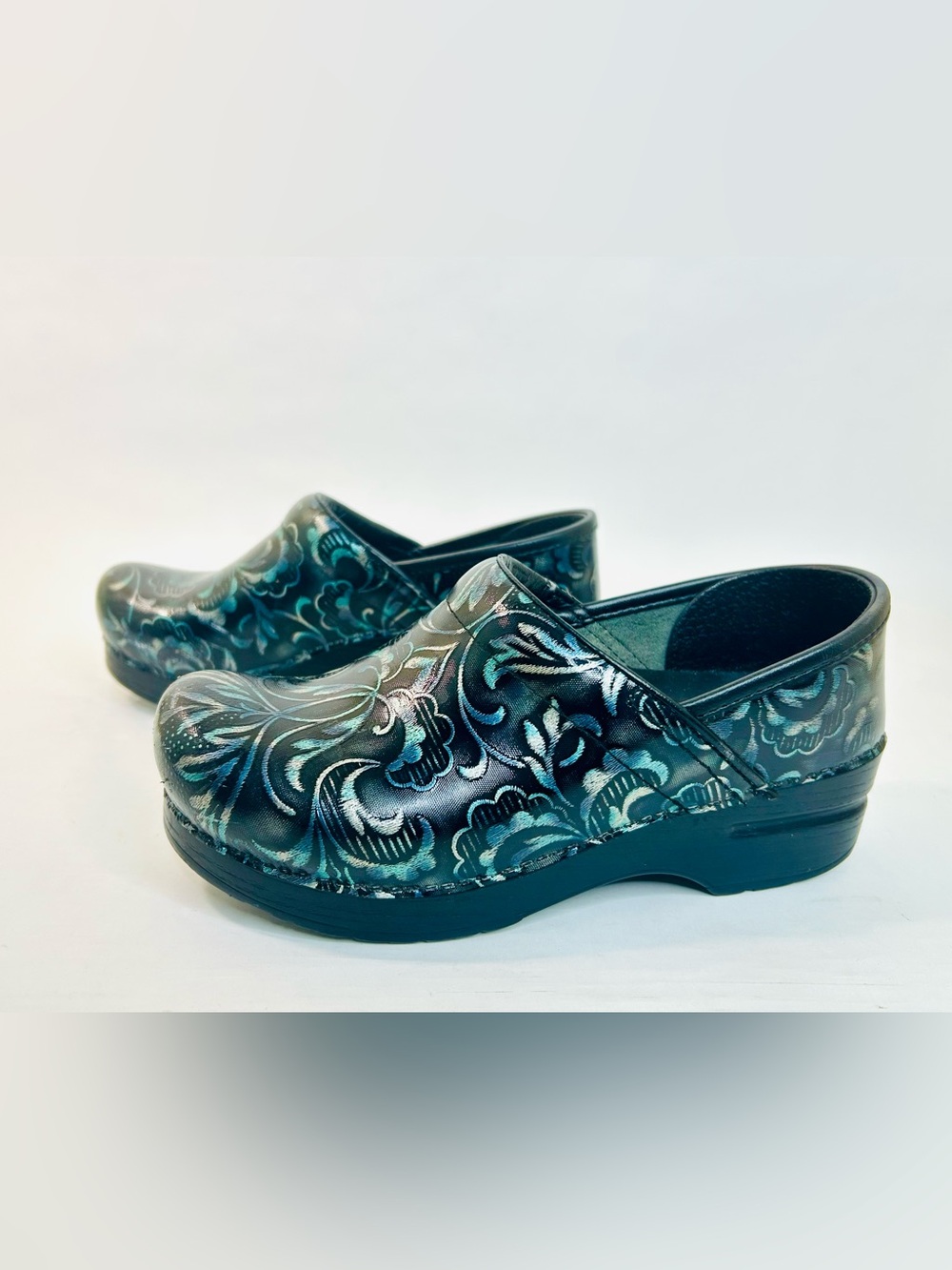 Dansko Women's Professional Clog, Blue Damask Patent, 36 M EU (5.5-6.0 US)